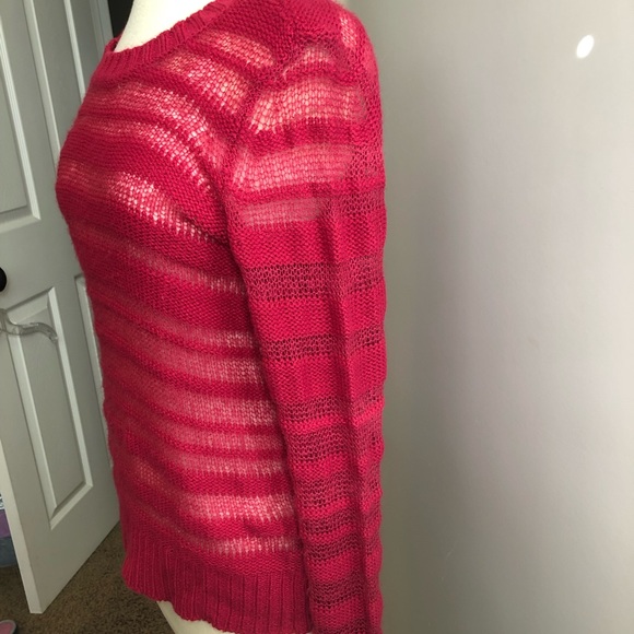 Beautiful Fuchsia Knit Pullover - Picture 2 of 9